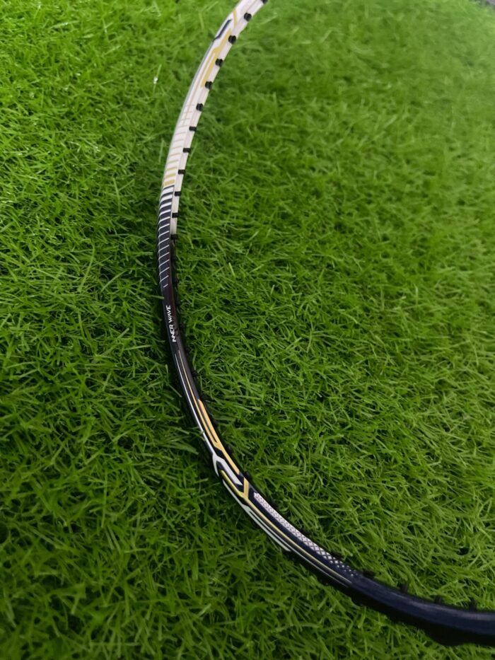 Swift Blade Pro Maxx Professional Badminton Racket - Image 4
